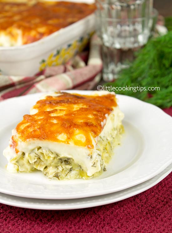 Easy cheesy baked leeks in Bechamel sauce Easy cheesy baked leeks in Bechamel sauce