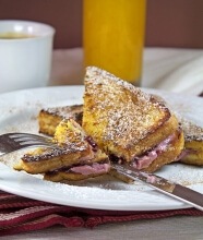Αβγοφέτες-Γαλλικό τοστ (French Toast) με γέμιση Τσιζκέικ!